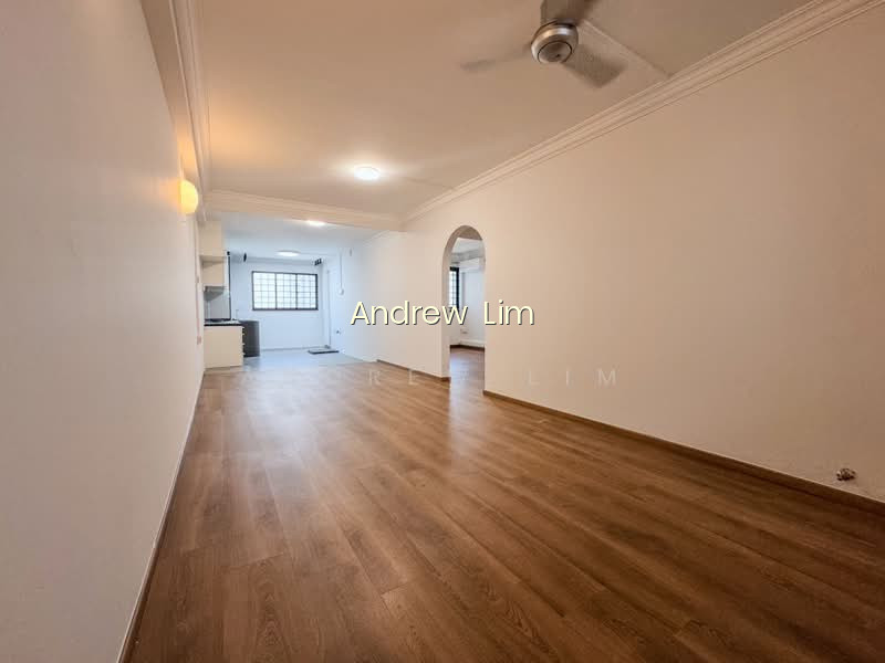 313 BUKIT BATOK STREET 32 image 1 of 8