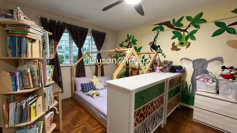 327 JURONG EAST STREET 31 photo 3
