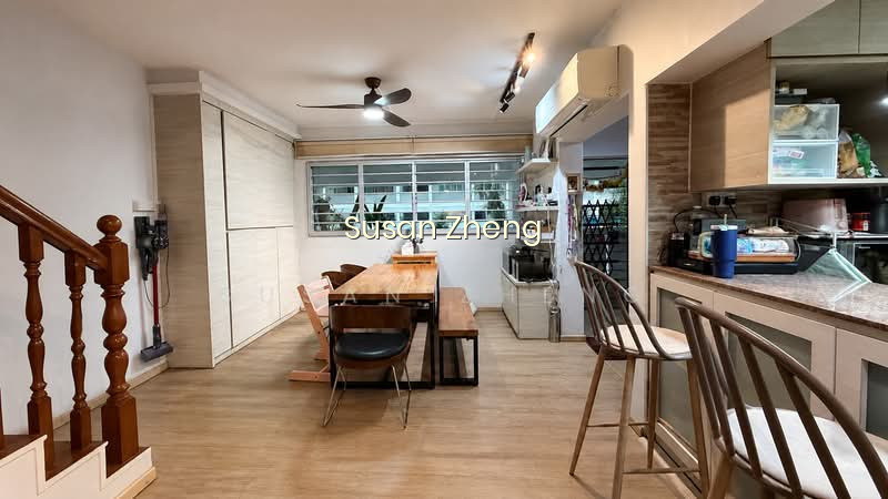 327 JURONG EAST STREET 31 photo 5
