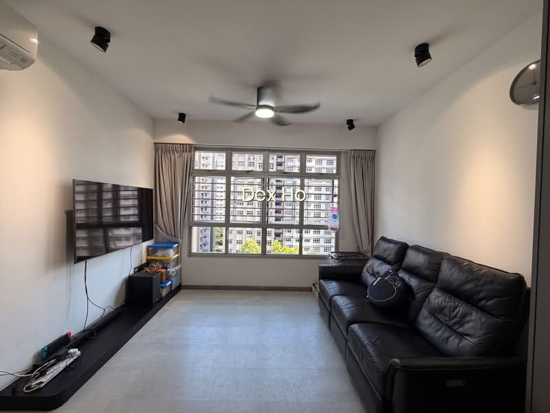 228B PUNGGOL FIELD photo 2