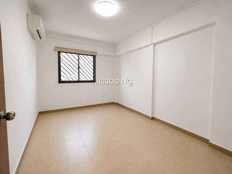 166 TAMPINES STREET 12 photo 2