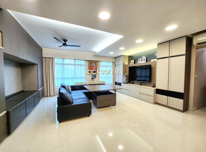 470C UPPER SERANGOON CRESCENT image 1 of 10