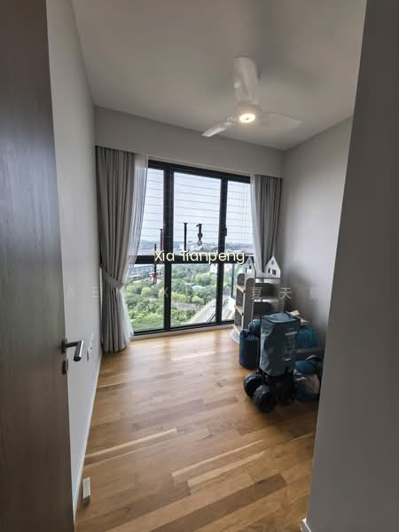 AVENUE SOUTH RESIDENCE 5