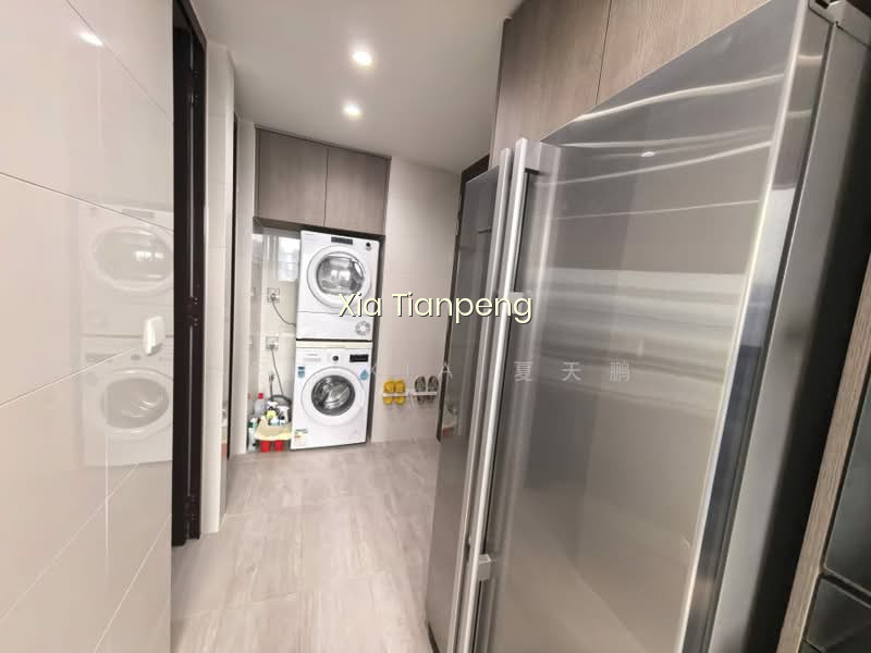 AVENUE SOUTH RESIDENCE 10