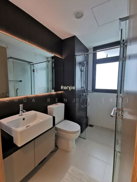 ESPARINA RESIDENCES 5