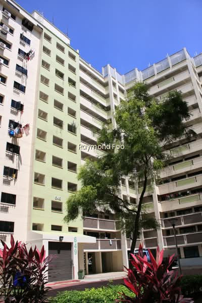 649 WOODLANDS RING ROAD photo 4