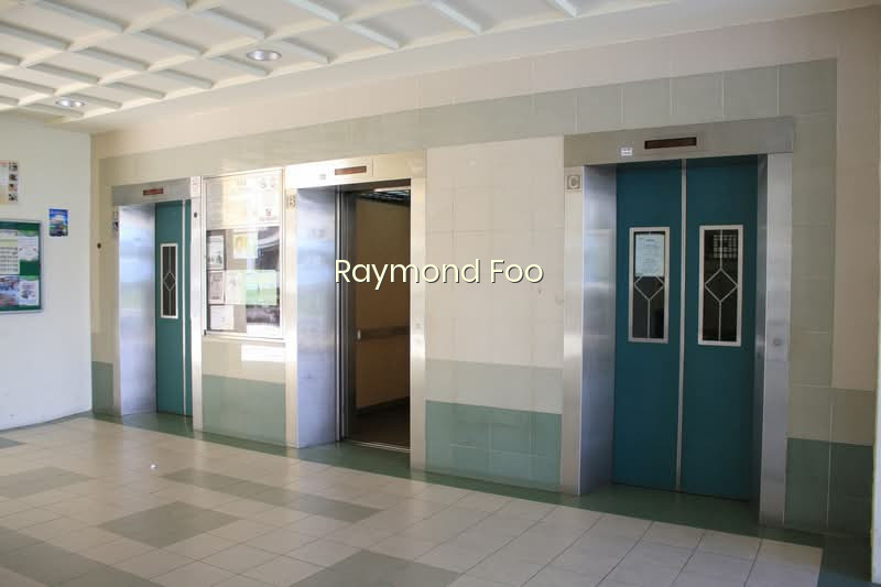649 WOODLANDS RING ROAD photo 6