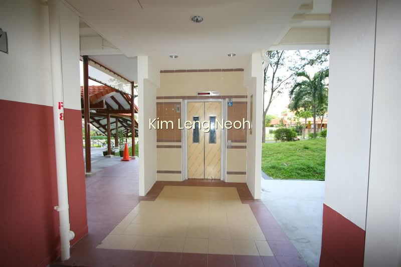 209 SERANGOON CENTRAL photo 6