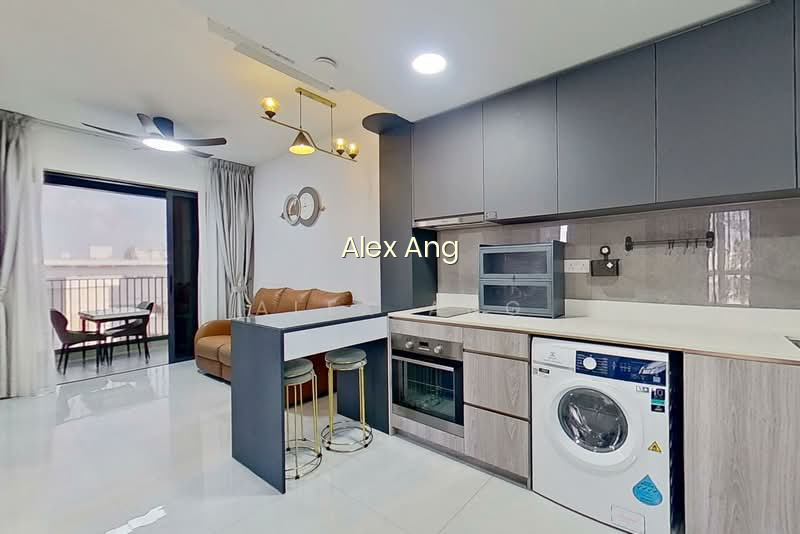 RIVERFRONT RESIDENCES 3