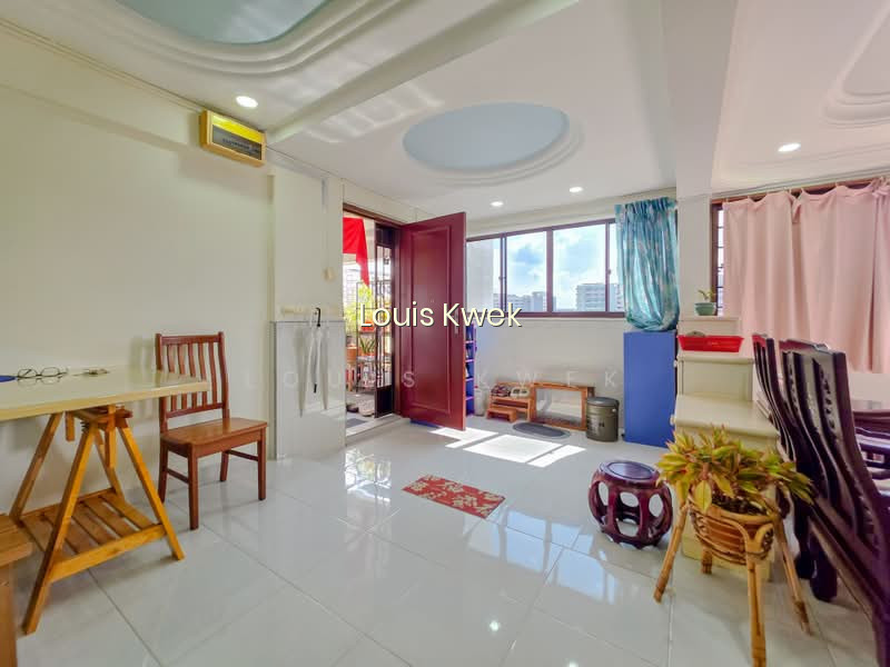 470 TAMPINES STREET 44 photo 3