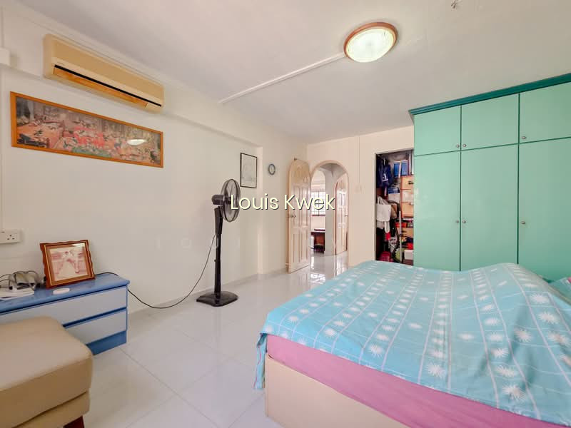 470 TAMPINES STREET 44 photo 4