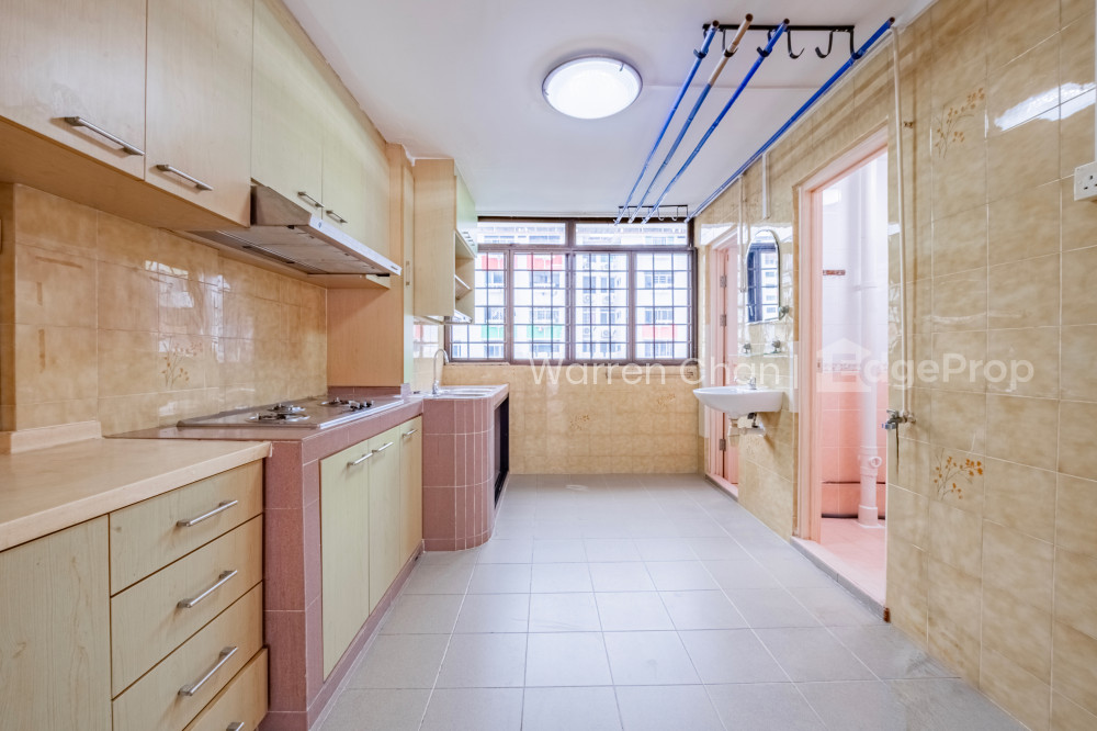 16 EUNOS CRESCENT photo 3