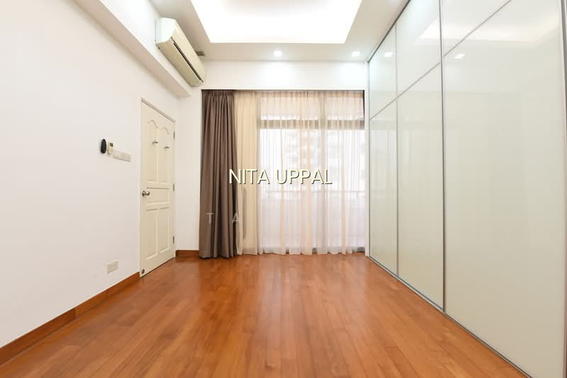 REGENCY PARK 6