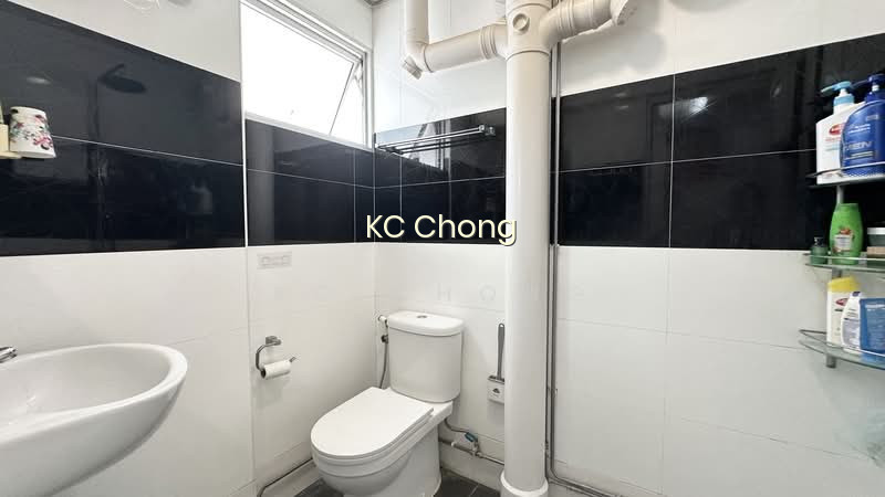 124 PAYA LEBAR WAY photo 3