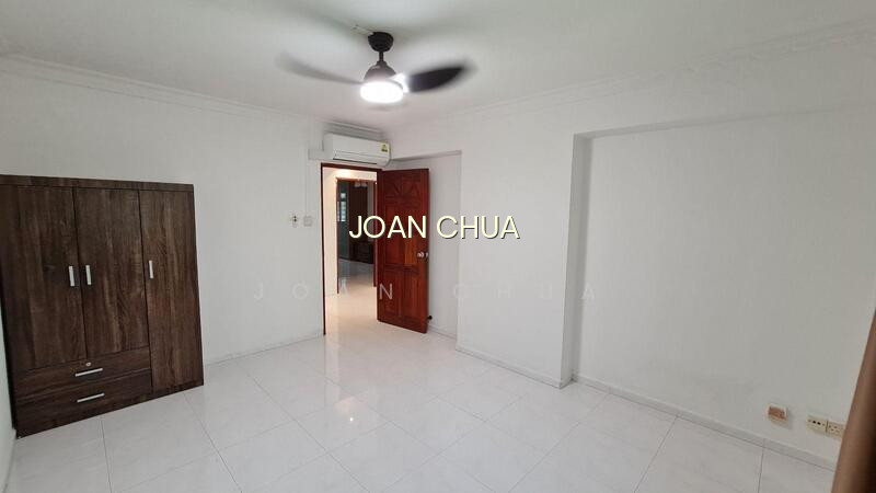 168 HOUGANG AVENUE 1 image 1 of 9