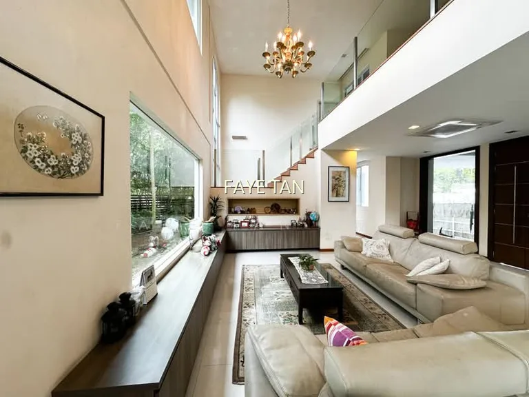 Rare Bungalow Thomson Hill Estate Elevated Land Unblock View image 1 of 6
