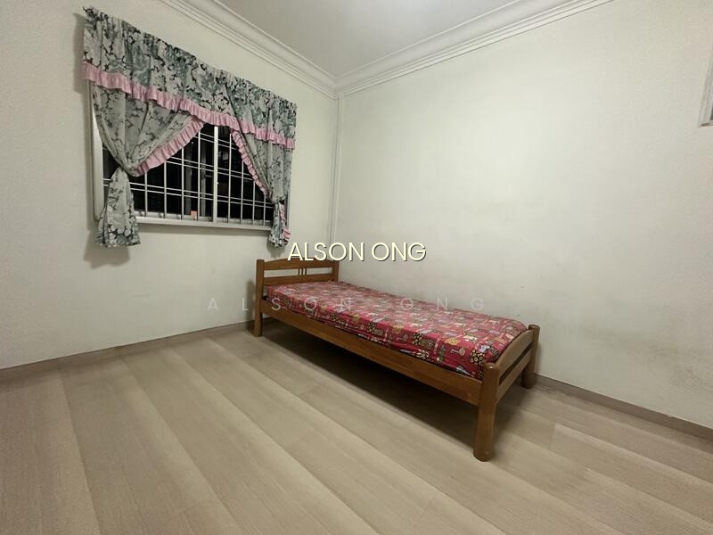 131 RIVERVALE STREET photo 2