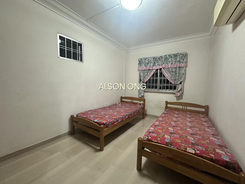 131 RIVERVALE STREET photo 4