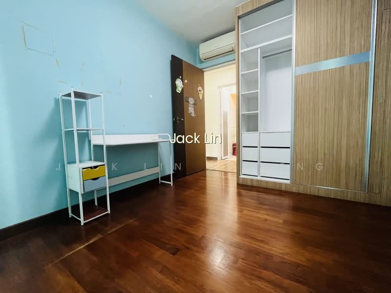477C UPPER SERANGOON VIEW photo 3