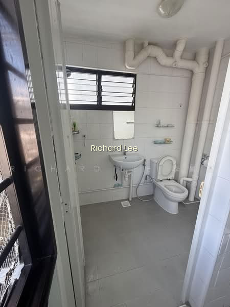 344 WOODLANDS STREET 32 photo 2
