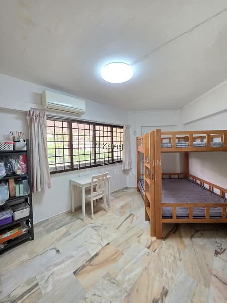 317 JURONG EAST STREET 31 photo 6