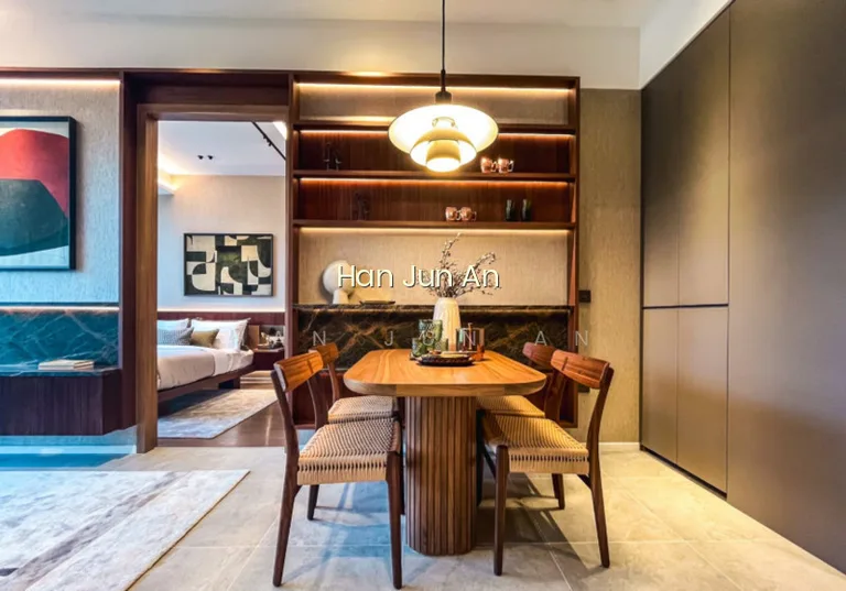 Cheap! Rare Bay View! Mix Dev! Near Mrt! image 1 of 4