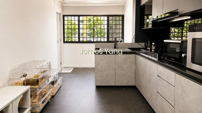181 ANG MO KIO AVENUE 5 photo 3