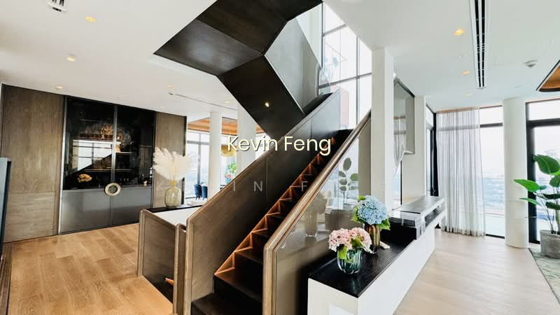 THE RITZ-CARLTON RESIDENCES 7