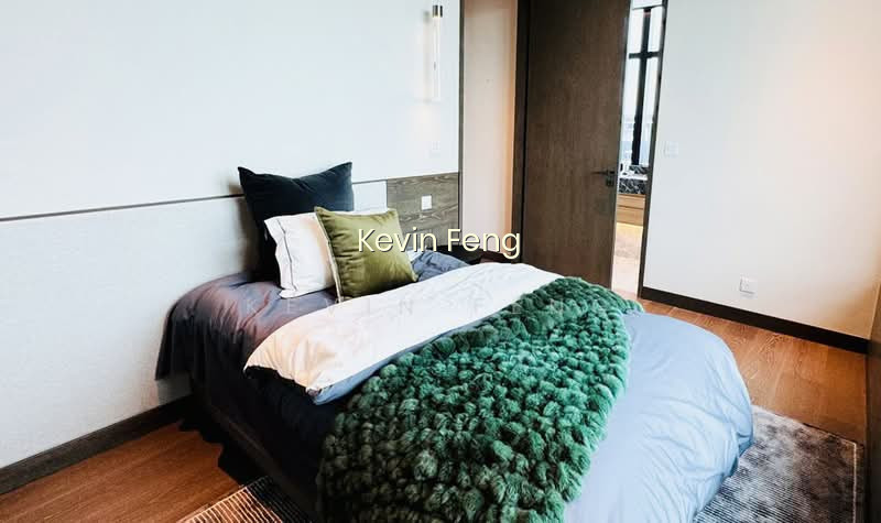 THE RITZ-CARLTON RESIDENCES 9