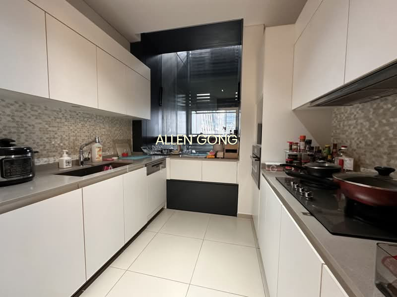 SOUTH BEACH RESIDENCES 4