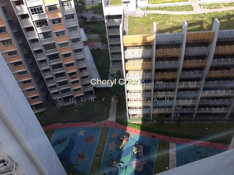 180C RIVERVALE CRESCENT image 1 of 6