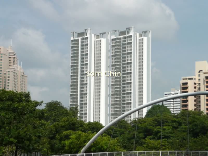 THE COSMOPOLITAN 8