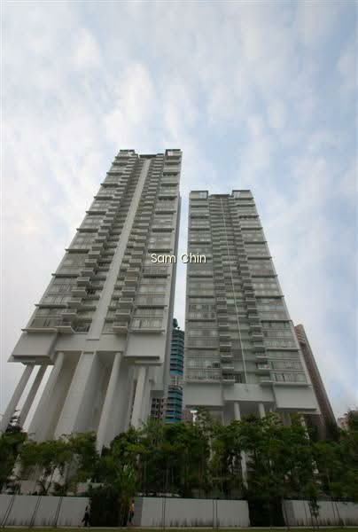 THE COSMOPOLITAN 10