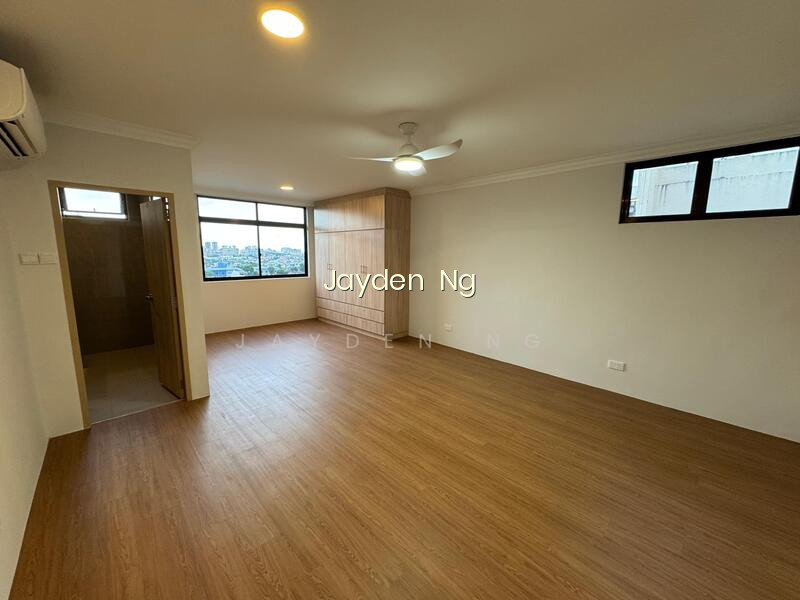 WINDY HEIGHTS photo 6