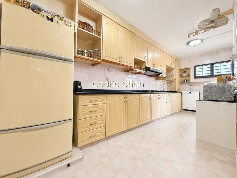 262A COMPASSVALE STREET photo 5