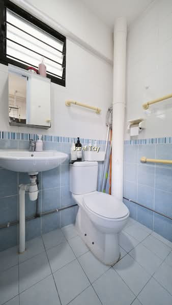 691 HOUGANG STREET 61 image 1 of 10