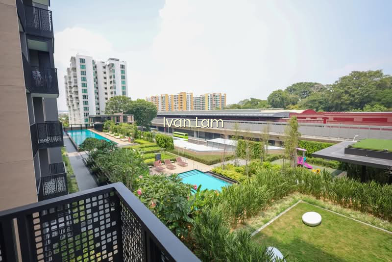 SCENECA RESIDENCE image 1 of 10