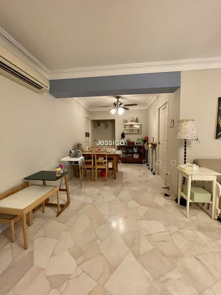 232 COMPASSVALE WALK photo 2