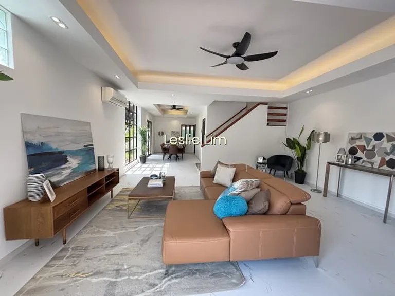 A House of Immense Charm and Causual Elegance image 1 of 10
