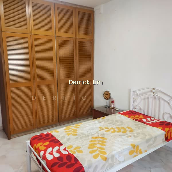 341 JURONG EAST AVENUE 1 image 1 of 8