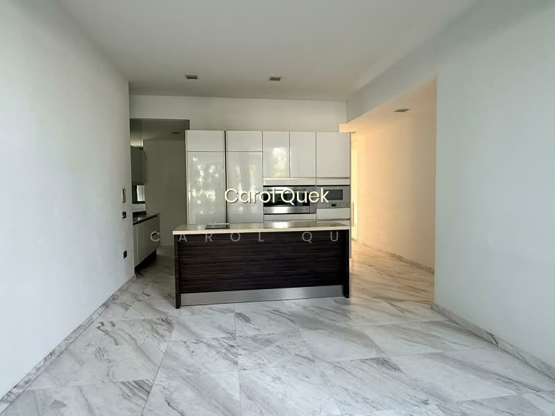 MARINA COLLECTION photo 2