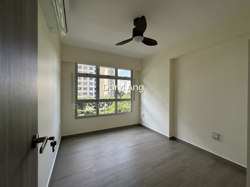 876C TAMPINES AVENUE 8 photo 6