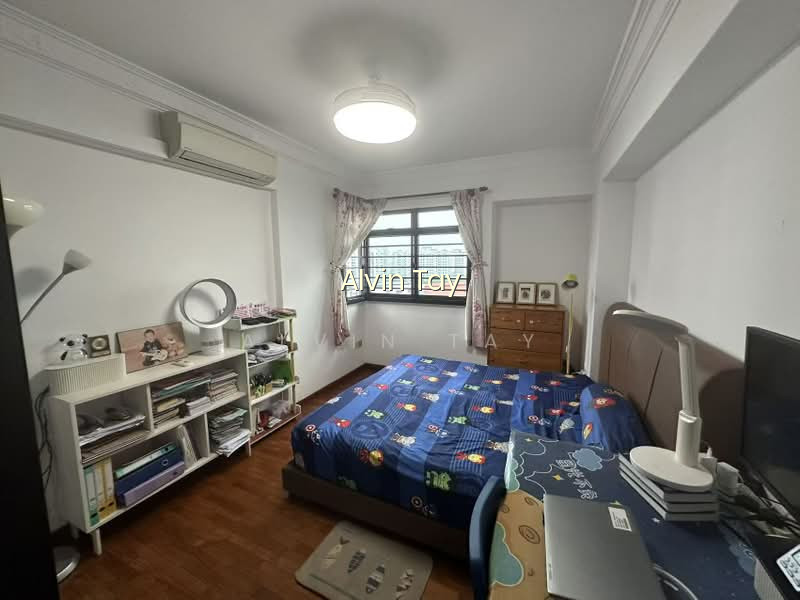290A COMPASSVALE CRESCENT photo 3