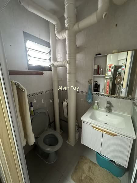 290A COMPASSVALE CRESCENT photo 4