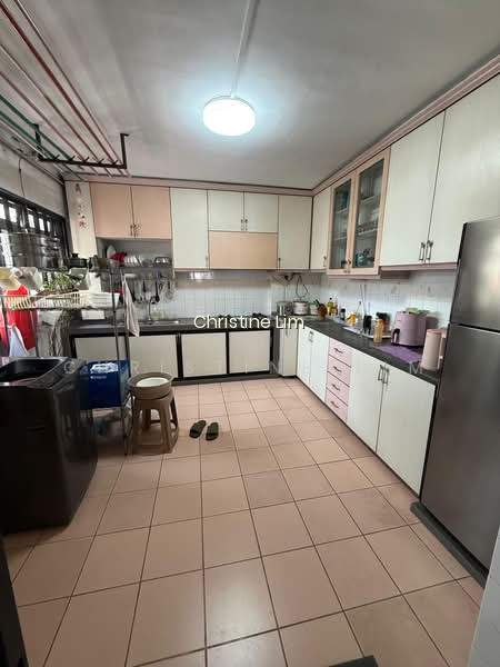 385 TAMPINES STREET 32 photo 3