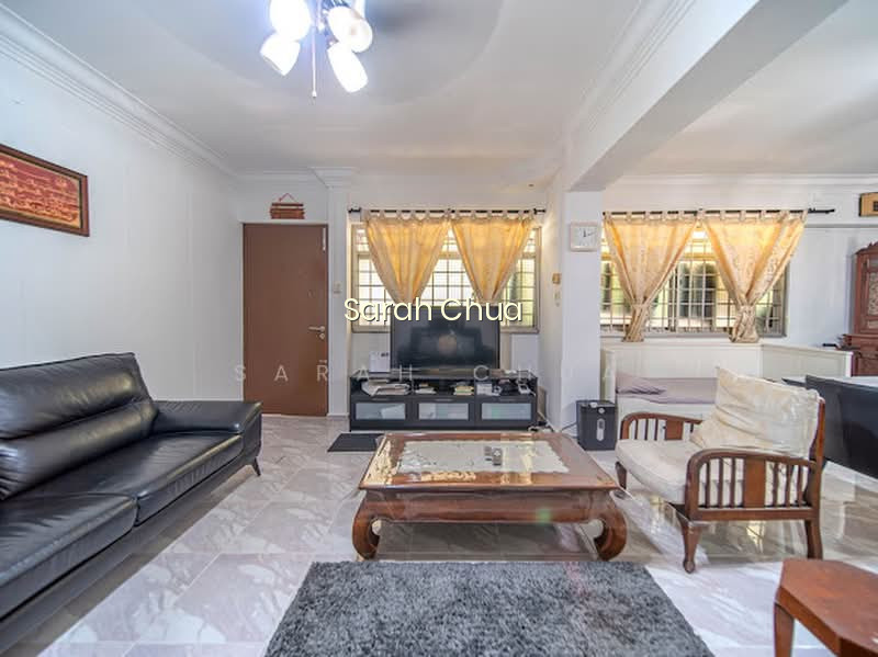 348 TAMPINES STREET 33 photo 2