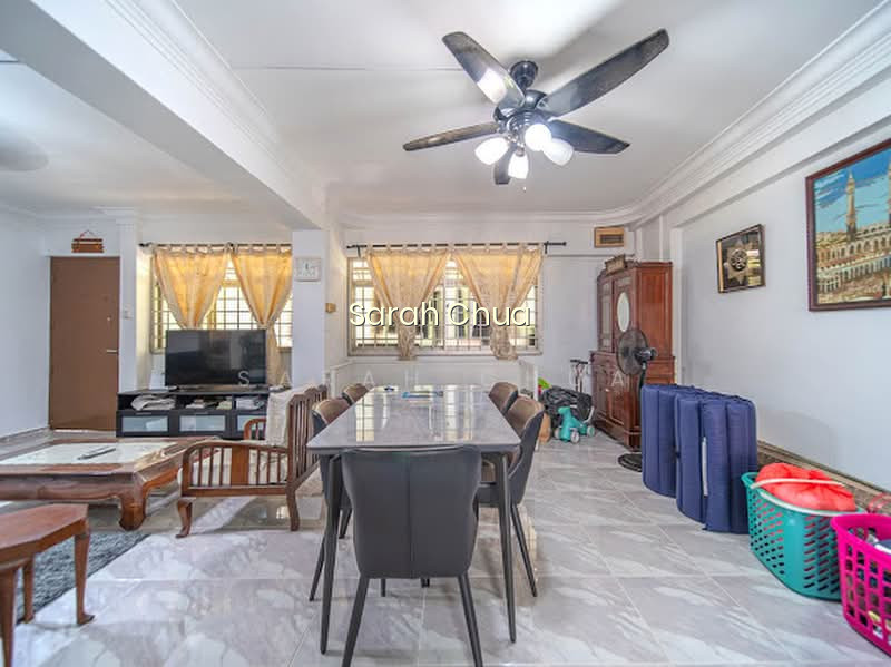 348 TAMPINES STREET 33 photo 3