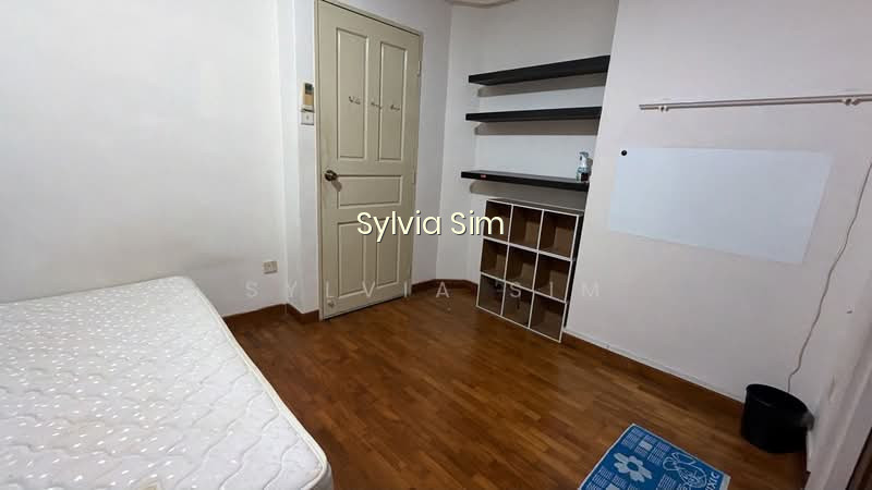 629 SENJA ROAD image 1 of 10
