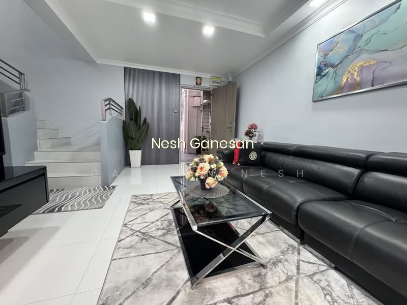 449 HOUGANG AVENUE 10 image 1 of 10