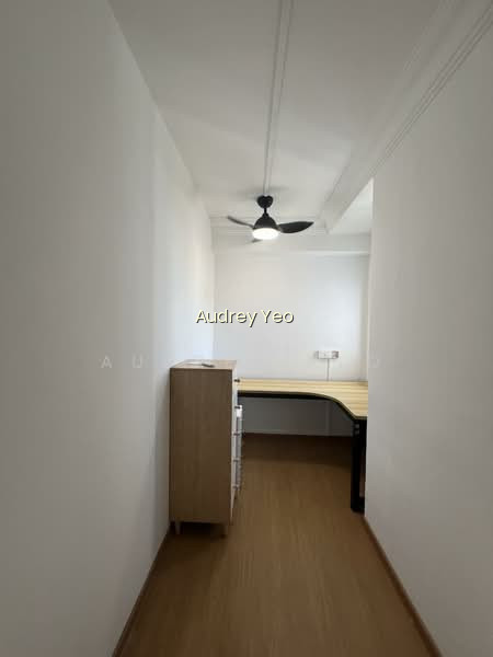 450G TAMPINES STREET 42 photo 5
